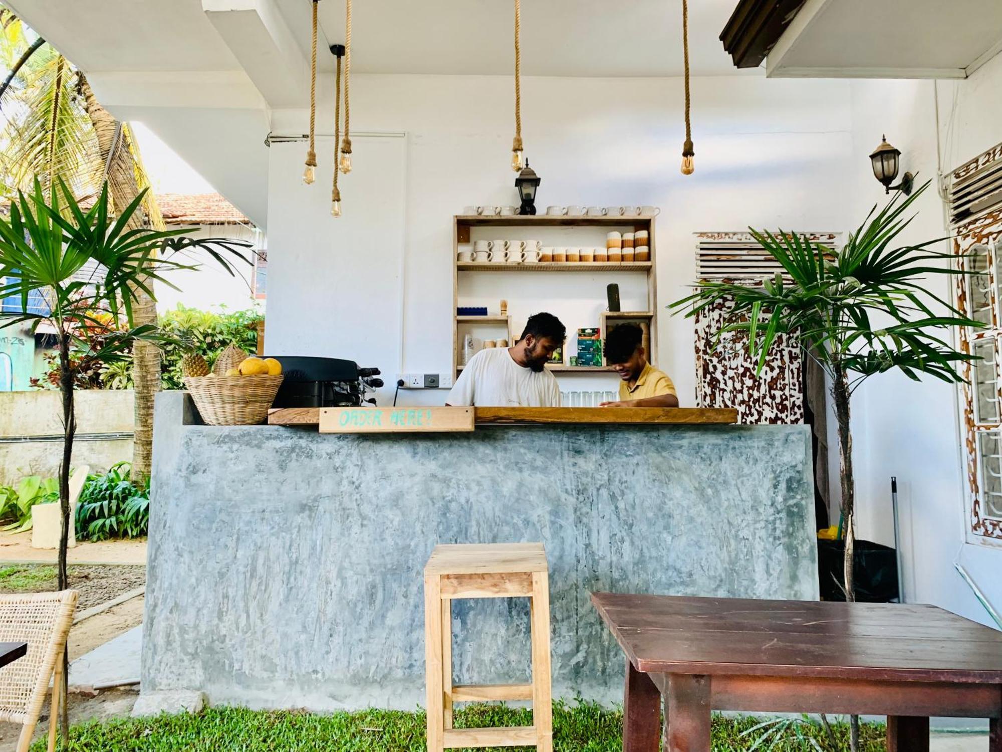 Dreamy Surf House Hotel Weligama Kültér fotó